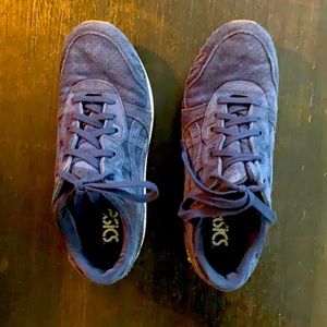 Barely worn ASICS size 8.5